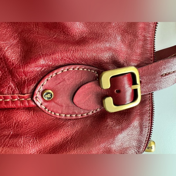 Vintage Frye leather zip tote satchel cherry red leather boho - Picture 4 of 16